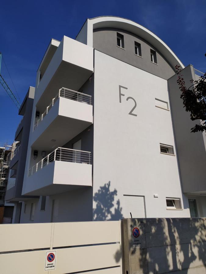 Jesolo Appartamenti F2 - Black And White Exterior foto