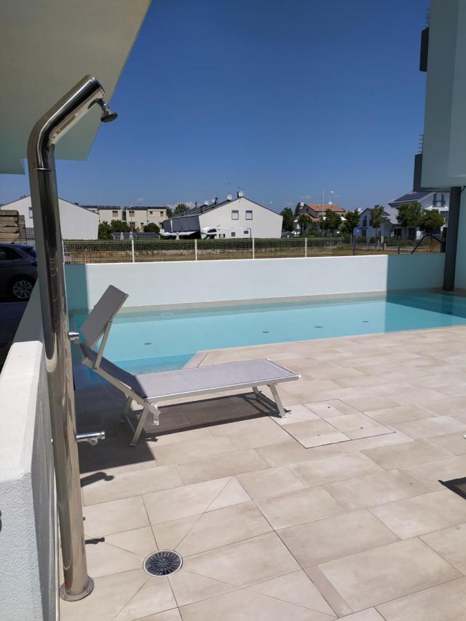 Jesolo Appartamenti F2 - Black And White Exterior foto